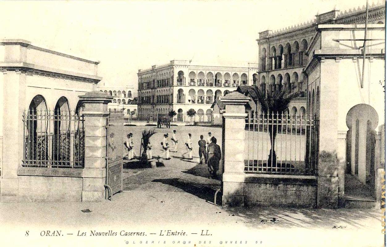 CA da- 015- Casernes artillerie et train des equipages.jpg